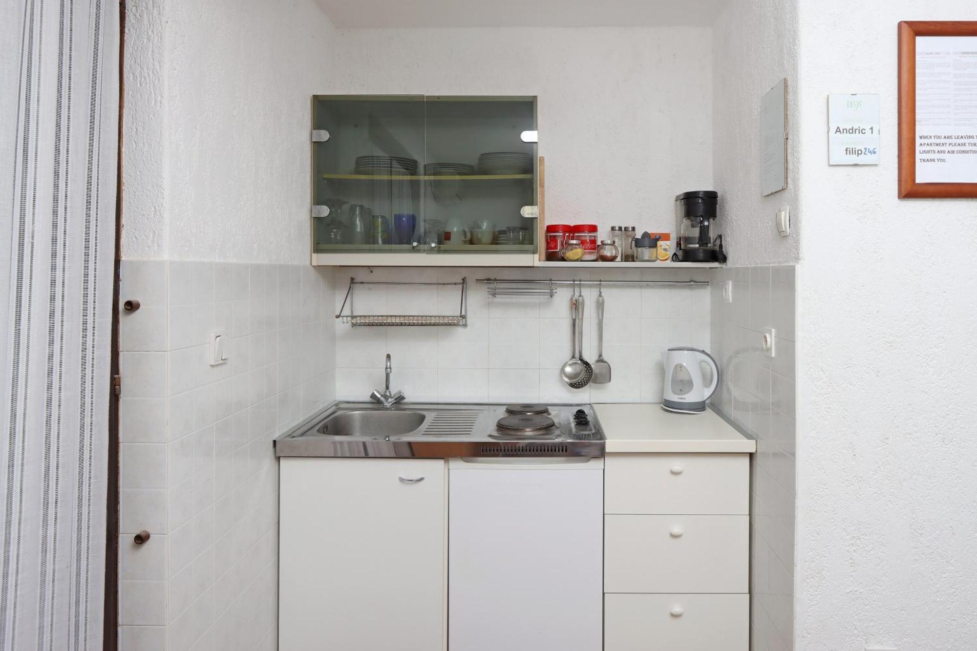 Apartments With A Parking Space Kornic, Krk - 415 Rom bilde